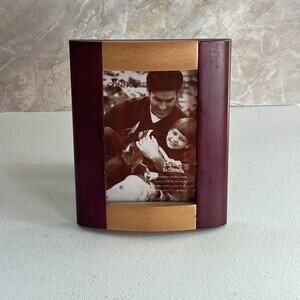 Connoisseur 3.5" x 5" LOVE 2 Tone Designer Wood Picture Frame